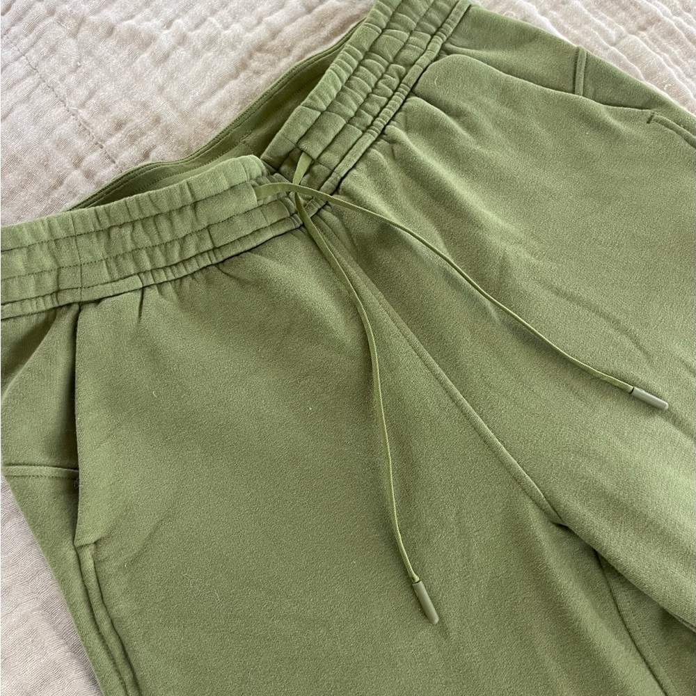 Lululemon Loungeful Pant